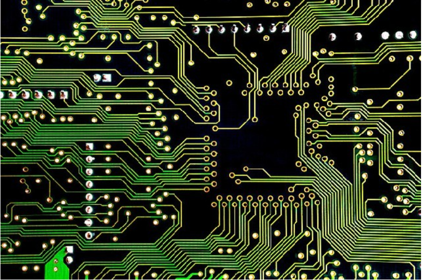 自己設(shè)計(jì) PCB 電路板，需要學(xué)習(xí)哪些科目？